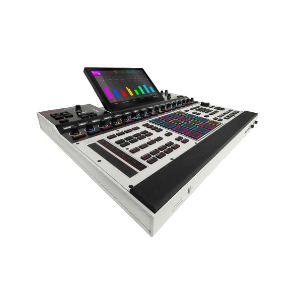 Akai Professional MPC XL Standalone MPC with Headphones