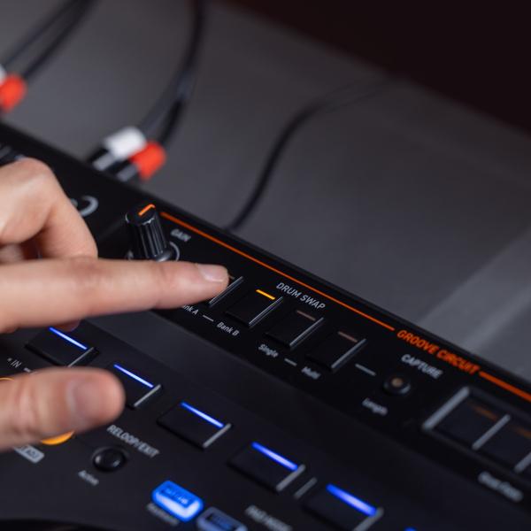 AlphaTheta DDJ-GRV6 4-Channel Controller with Groove Circuit