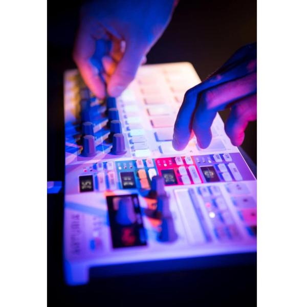 Arturia BeatStep Pro Ultimate Controller with Gator Bag