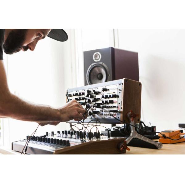 Arturia RackBrute 3U Eurorack Case | IDJNOW