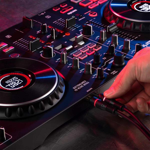 DJ機材 Numark MixtrackPlatinum FX Numark MIXTRACKPLATFX 4-Deck DJ Controller with Jog Wheel Displays