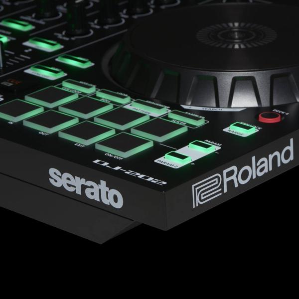 Roland DJ-202 DJ Controller with Bag & Headphones Package | IDJNOW