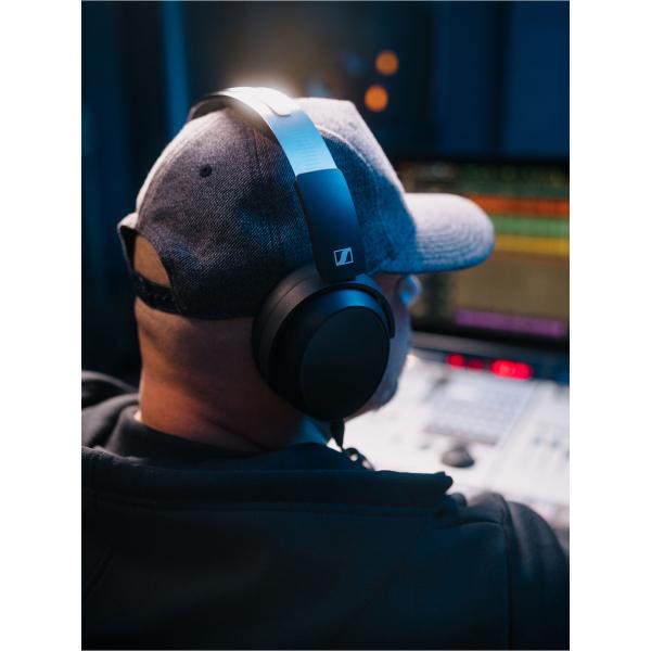 Sennheiser HD 480 PRO Closed-Back Headphones with Stand Pack