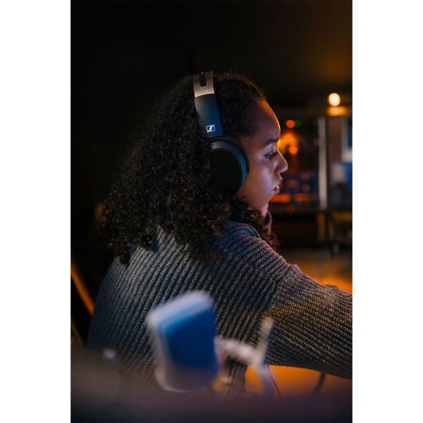 Sennheiser HD 480 PRO Closed-Back Headphones with Stand Pack