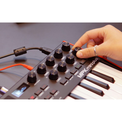 洋楽 MPK mini Akai Professional MPK Mini Plus 37-key Keyboard Controller