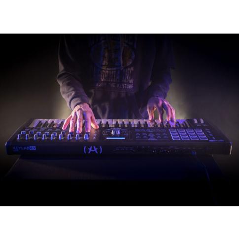Arturia KeyLab MkⅡ 61 Black Amazon.com: Arturia KeyLab 61 mk3 Black — 61 Key USB MIDI
