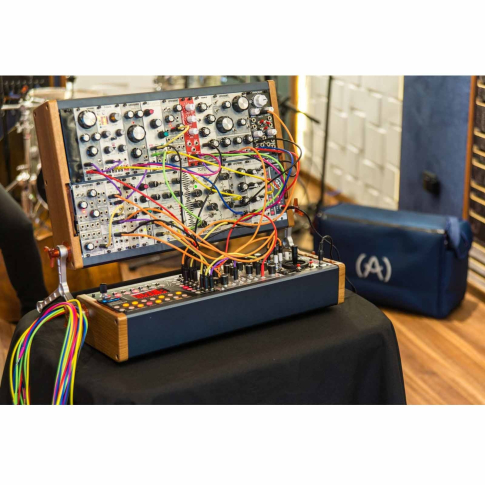 Arturia RackBrute 3U Eurorack Case | IDJNOW