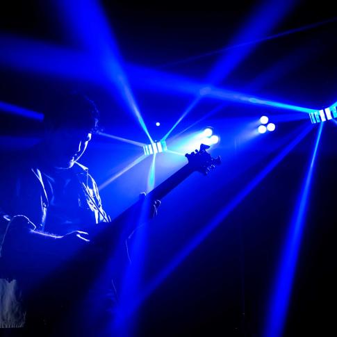 Chauvet DJ GigBAR 2 4-in-1 Complete Effect Light System effect shot 3