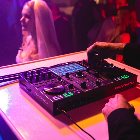 Denon DJ PRIME GO 2-Deck Rechargeable DJ Console with 7" Touchscreen Lifestyle Zoom 2