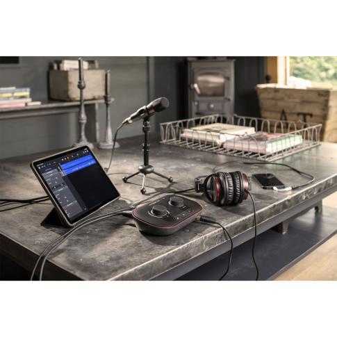 Focusrite Vocaster One Studio Podcasting Kit | IDJNOW