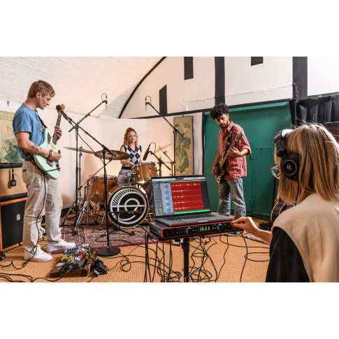 Focusrite Scarlett 18i20 4th Gen 18-in 20-out USB Audio Recording Interface Stage