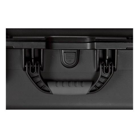 Gator Cases GU-2014-RN72 Titan DJ Series Titan Case Custom Fit for Rane 72 DJ Turntable Handle