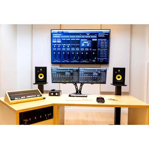 KRK Rokit 7 G4 RP7G4 6.5" Powered Studio Monitor Speaker LifeStyle Example Home Studio