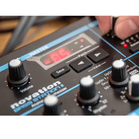 Novation Bass Station II Analogue Monosynth Synthesizer Example