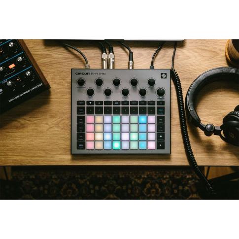 Novation Circuit Rhythm Beat Sampler Groovebox | IDJNOW