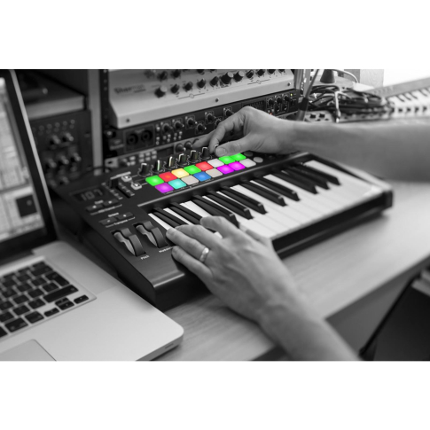 Novation LaunchKey 61 MK2 USB / iOS / MIDI Controller Keyboard - Store Demo