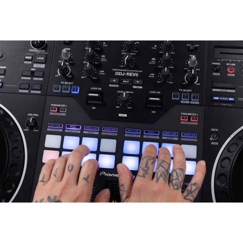 Amazon.com: Pioneer DJ DDJ-REV5 4-deck DJ Controller with