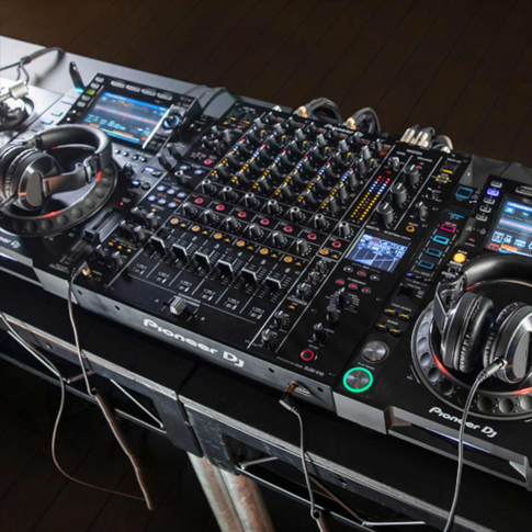 Pioneer DJ DJM-V10 Mixer with Headphones & Case | IDJNOW
