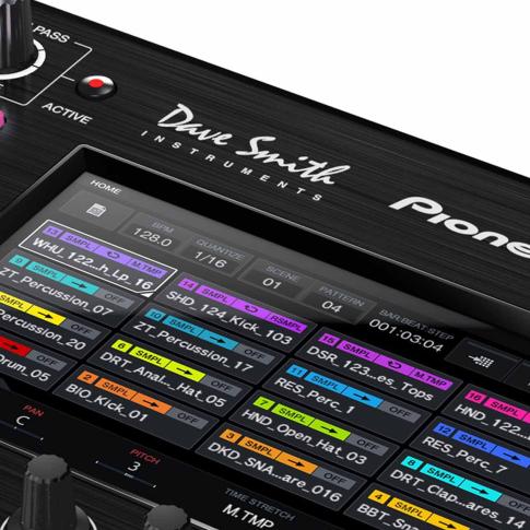 Pioneer TSP-16 Toraiz SP-16 Professional Sampler Top Close-up