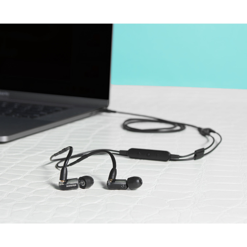 Shure AONIC 3 Sound Isolating Earphones in Black Laptop