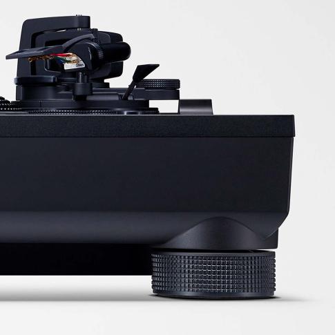 2) Technics SL-1200MK7 with Numark Scratch & Case | IDJNOW