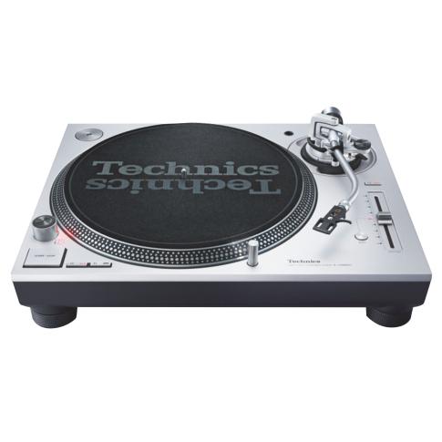 SEVENTY A-TRAK w/ Silver Turntables & Black Cases | IDJNOW