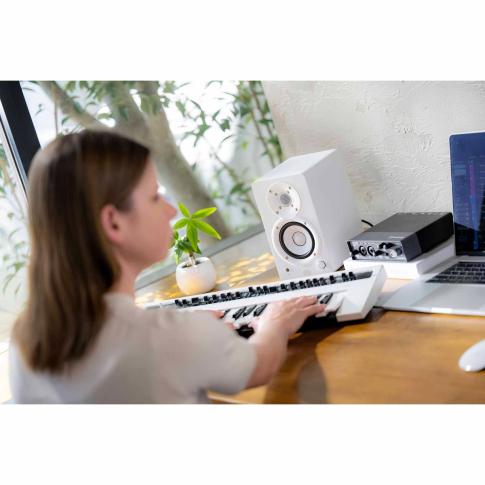 Yamaha HS3 ホワイト Yamaha HS3 3.5-inch Powered Studio Monitor Pair - White