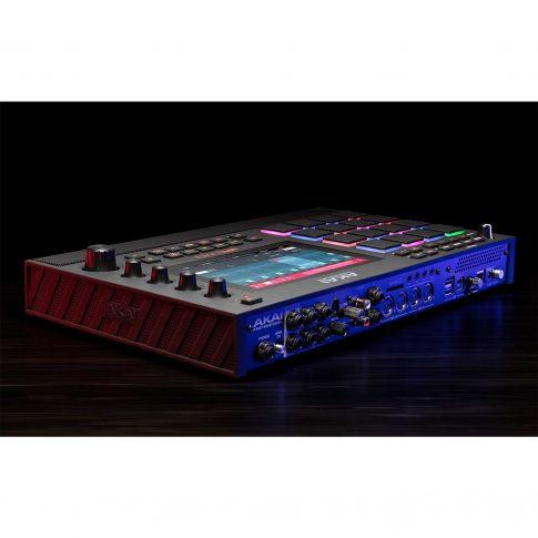 Akai Professional MPC Live II Example