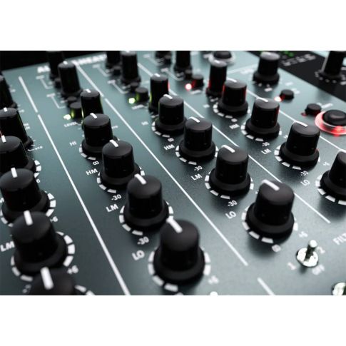 Allen & Heath XONE:92 MK2 Analog 4-Channel DJ Mixer Knobs