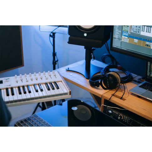 Arturia KeyLab 61 mk3 61-Key MIDI Keyboard Controller in White Set Up