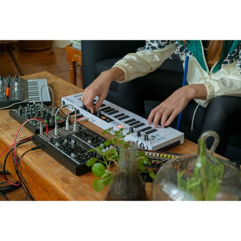 Arturia KEYSTEP-37 Keyboard Controller & Sequencer Playing
