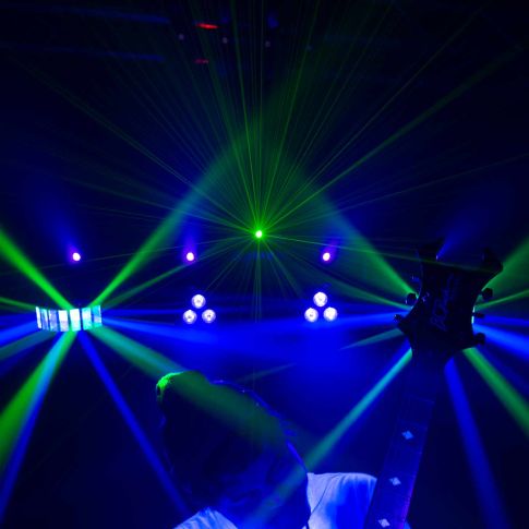 Chauvet DJ GigBAR 2 effect shot blue 2