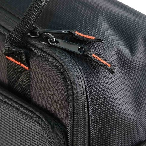 Gator Cases G-MIXERBAG-1815 18" x 15" x 6.5" Mixer / Gear Bag close-up