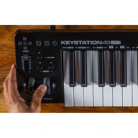 M-Audio Keystation 49 MK3 49-Key Keyboard Controller Effect