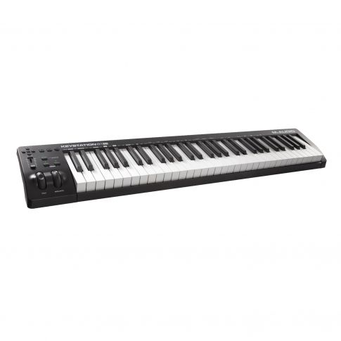 M-Audio-Keystation-61-MK3-61-Key-Keyboard-Controller  M-Audio Keystation 61 MK3 61-Key Keyboard Controller Angle