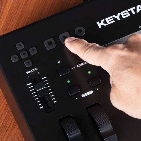 M-Audio Keystation 88 MK3 88-Key Semi-Weighted USB-MIDI Controller Buttons