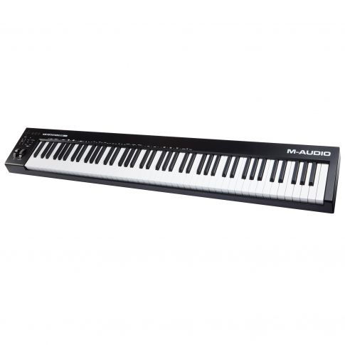 M-Audio Keystation 88 MK3 88-Key Semi-Weighted USB-MIDI Controller Left