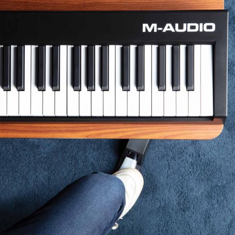 M-Audio Keystation 88 MK3 88-Key Semi-Weighted USB-MIDI Controller Top Down