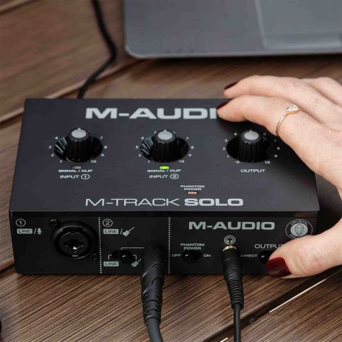 M-Audio M-TRACK SOLO 2-channel USB Audio Interface with Crystal Preamp Hand