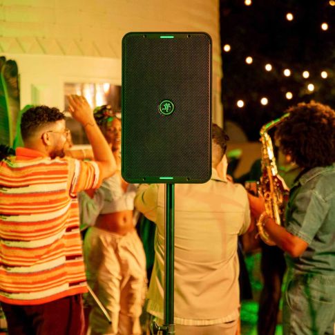 Mackie ShowBox Battery Powered All-In-One Performance Rig Party