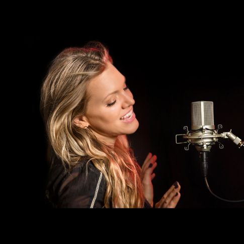 MXL 990 Condenser Microphone Example Vocals Side