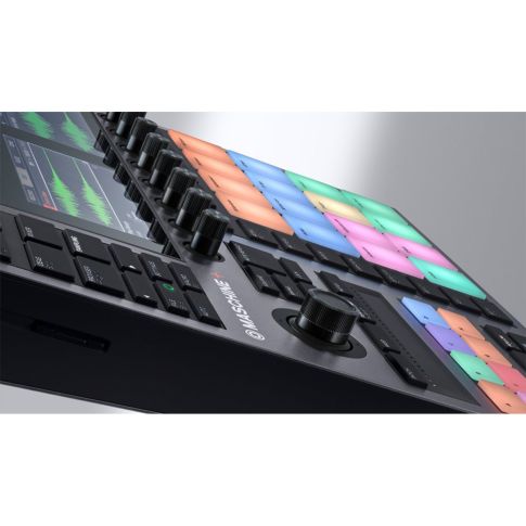 Native Instruments MASCHINE PLUS Standalone Performance Instrument Tilt