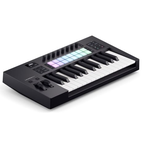 Novation Launchkey 25 MK4 All-in-One DAW Keyboard Controller Right