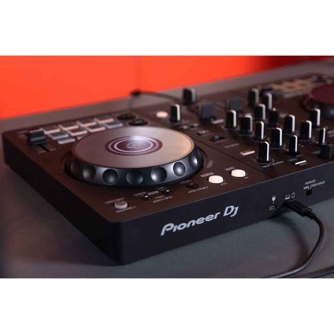Pioneer DDJ-FLX4 with Black Case & Headphones | IDJNOW