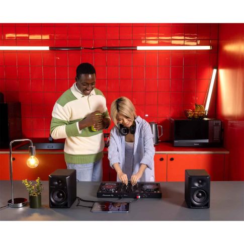 Pioneer DDJ-FLX4 with Black Case & Headphones | IDJNOW