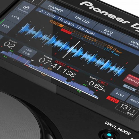 Pioneer XDJ-700 Rekordbox Compatible Compact Digital Deck Close-up 3