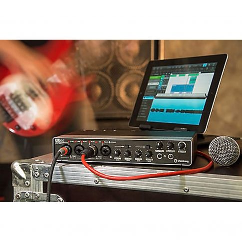 Steinberg UR44 USB Audio Interface with 4x D-PRE & MIDI I/O Recording