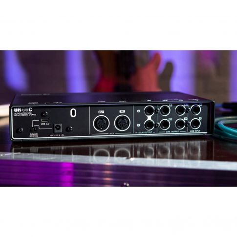 Steinberg UR44C 6IN/4OUT USB 3.0 Type C Audio Interface Example
