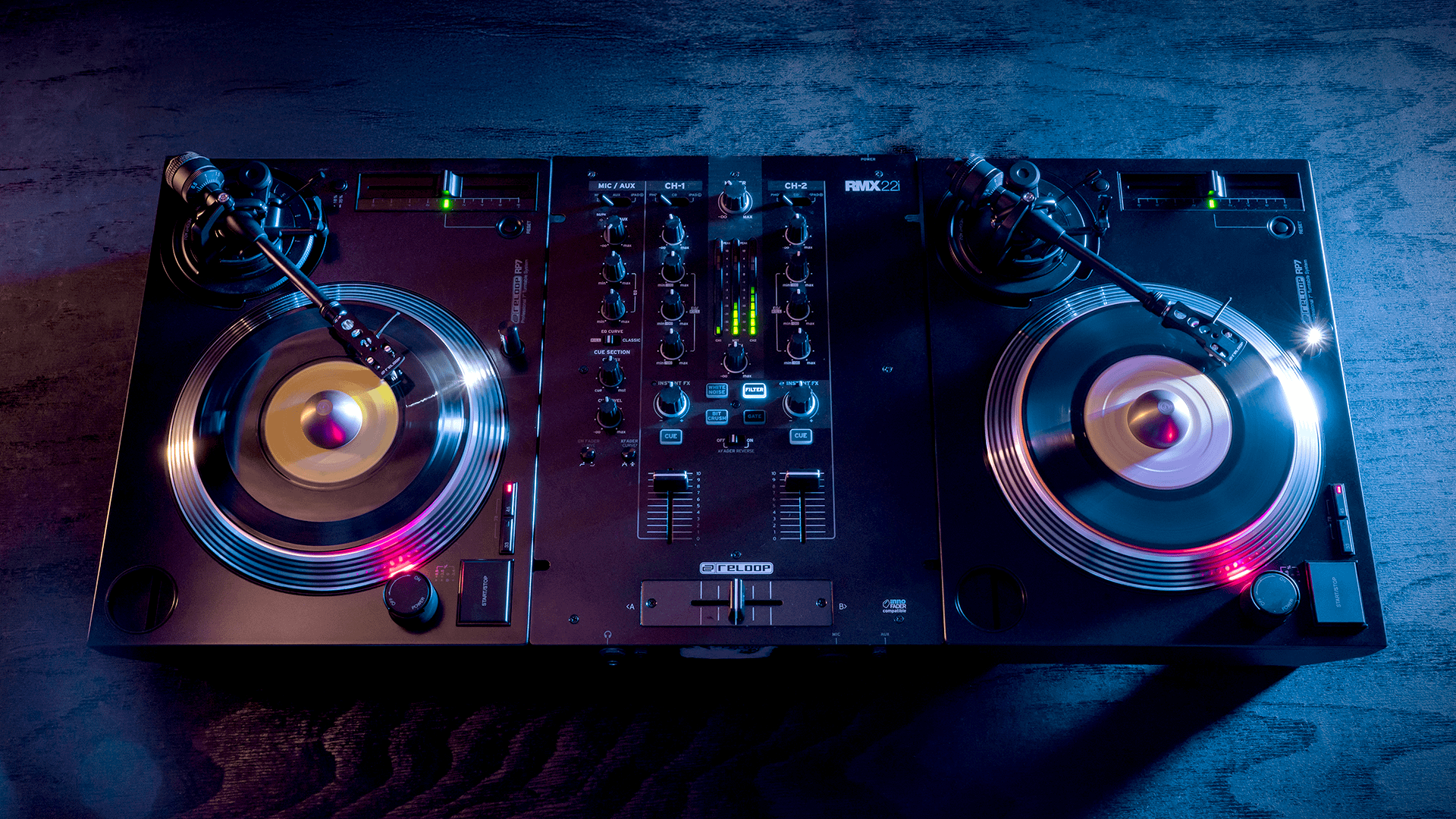 Reloop RP-7 Review: Best 7-Inch Turntable for DJs & 45s